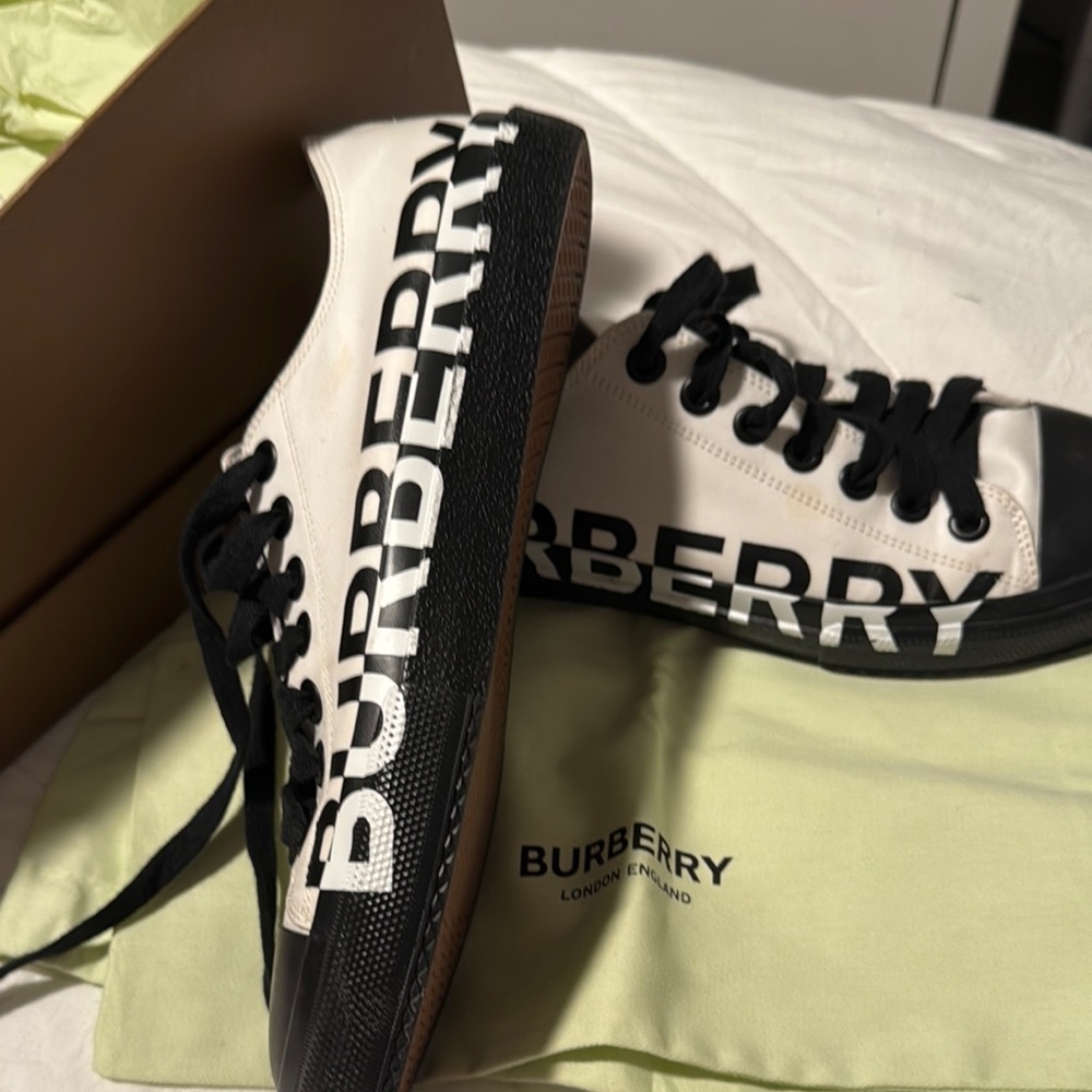 Burberry Larkhall Optic White Low Top Sneakers - Picture 6 of 7